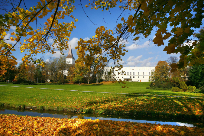 0995-zf-z-parku-s_2 0995-zf-z-parku-s_2